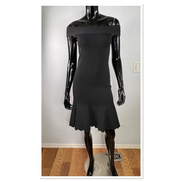 Eliza J Off The Shoulder Fitted Scalloped Hem Dress Sz S Black - Picture 2 of 8